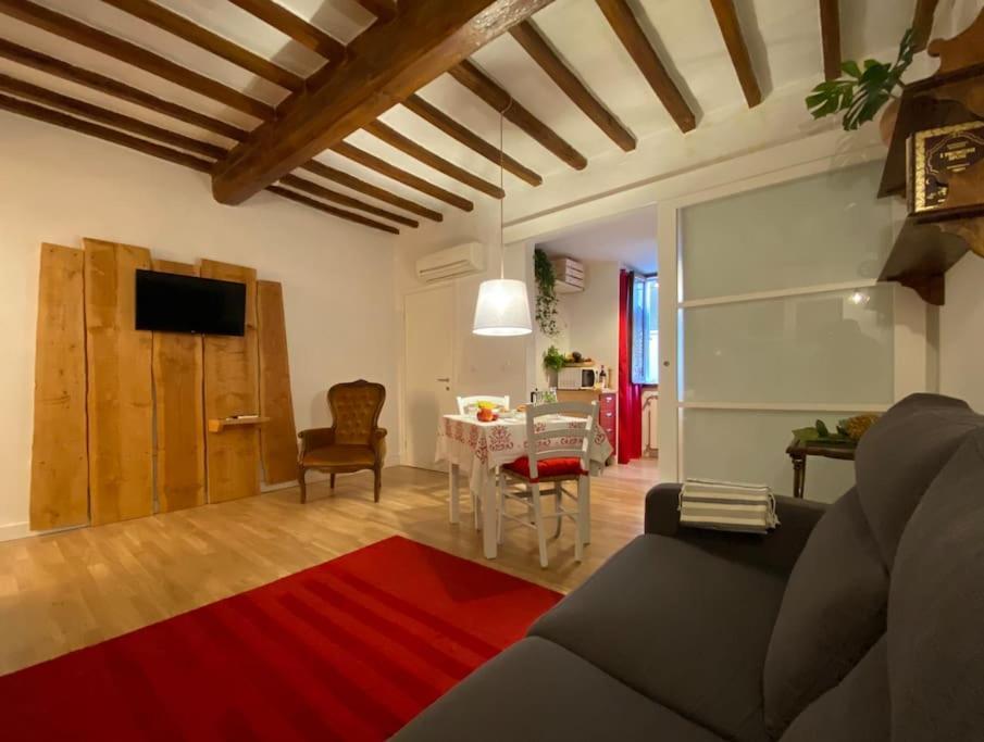 San Lorenzo Apartment In Red Firenze Eksteriør billede