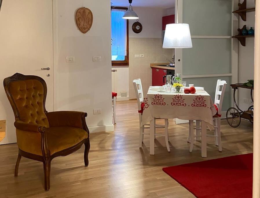 San Lorenzo Apartment In Red Firenze Eksteriør billede