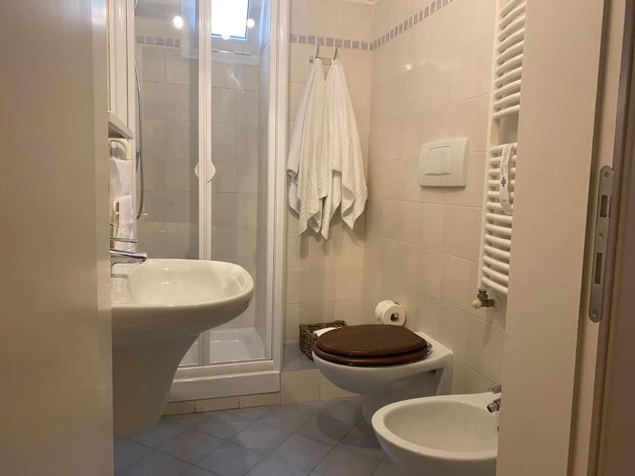 San Lorenzo Apartment In Red Firenze Eksteriør billede